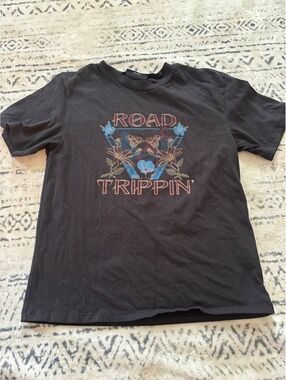 Horizon Road Trippin' Graphic T-Shirt Size Small